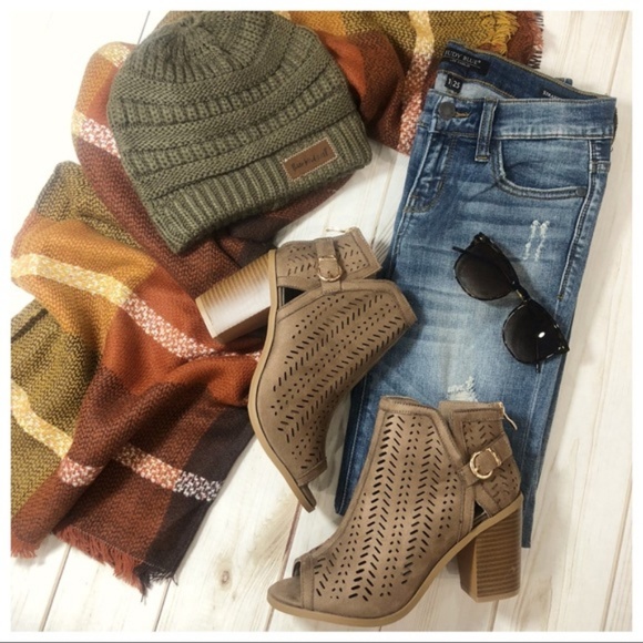 LAST PAIR! Dark Taupe Open Toe Laser Cut Bootie - Picture 6 of 7